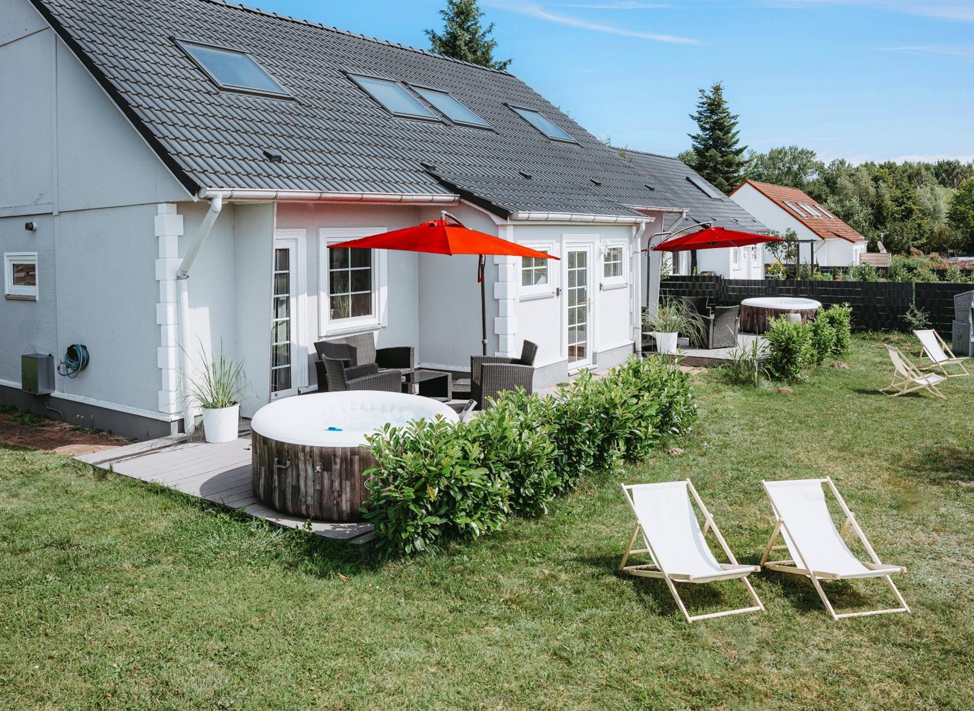 Ferienhaeuser Insel Usedom Haus Samara 8 - Blick Aufs Achterwasser! Whirlpool Und Sauna Lutow Eksteriør billede